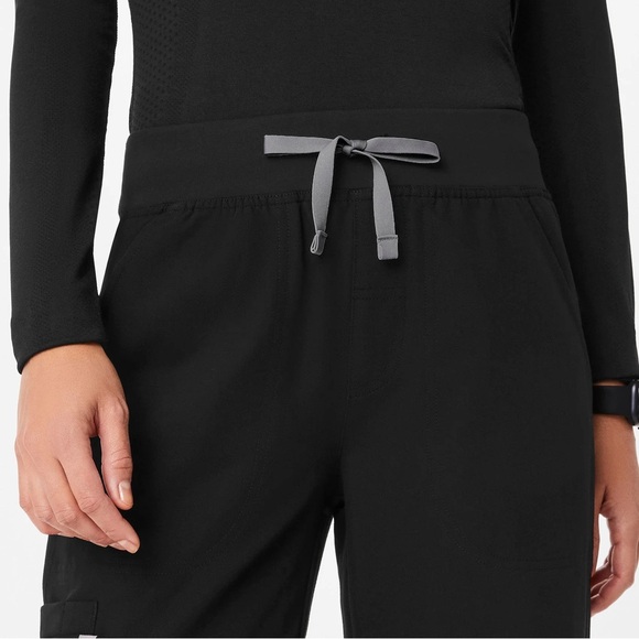 NWT! FIGS Isabel High Waisted Isabel Wide Leg Scrub Pants - Multiple Sizes - Picture 6 of 8